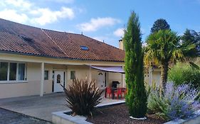 Gite Residence De La Fontaine A Compreignac